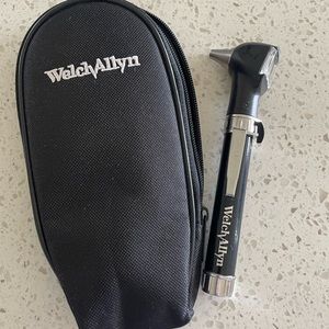 Welch Allyn otoscope CHILDRENS play ~ fully functional